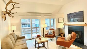 TV connectée, cheminée