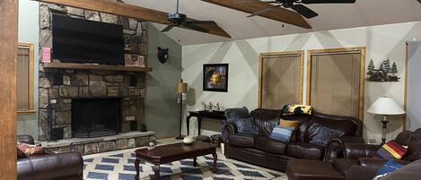 Smart TV, fireplace, DVD player, books