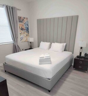 3 bedrooms, desk, iron/ironing board, free WiFi