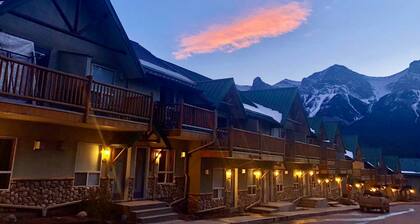 Bear Themed Townhome! 2BR 2Bath - Cozy & Rustic!