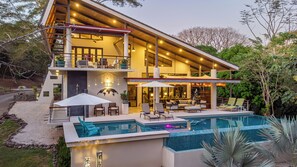 Outdoor pool, pool loungers