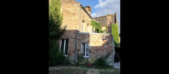 Sweet Garden House with a lovely garden