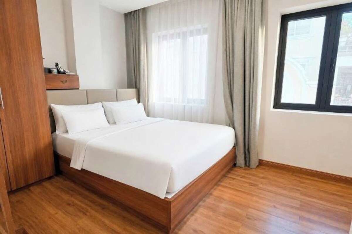 Minibar, Zimmersafe, Verdunkelungsvorhänge, Bügeleisen/Bügelbrett
