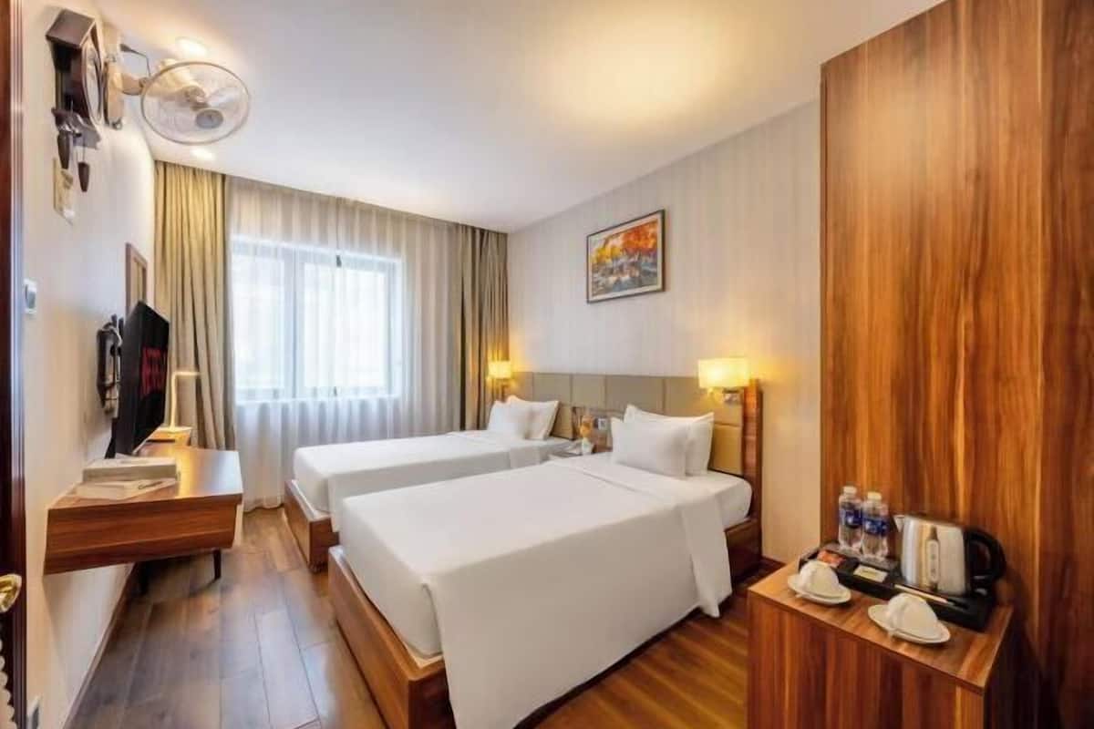 Minibar, in-room safe, blackout curtains, iron/ironing board