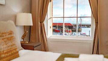 4 Schlafzimmer, Bügeleisen/Bügelbrett, kostenloses WLAN, Bettwäsche