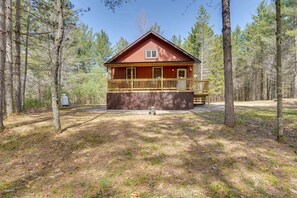 Exterior - "Singing Pines" Newly Built Vacation Rental (Greig)