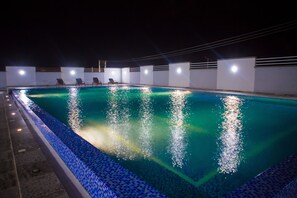 Piscine extérieure
