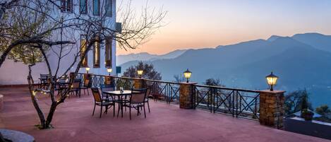 Children's play area - outdoor