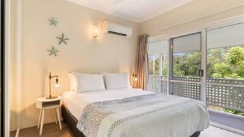 3 chambres, fer et planche Ă repasser, accĂšs Internet, draps fournis