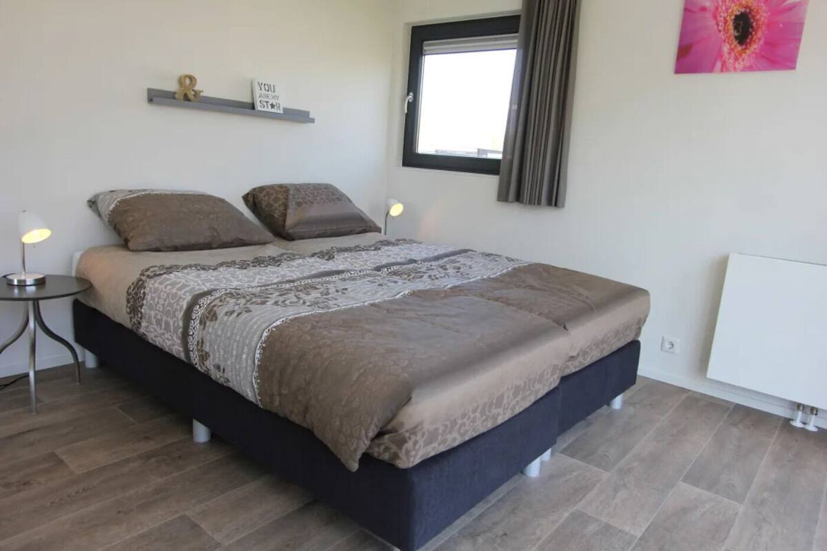 Decoración personalizada, muebles diferentes y wifi gratis