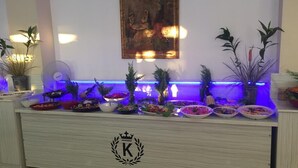 Food court - AFYTOS Ã–REN BEACH PRESTÄ°J (Burhaniye)