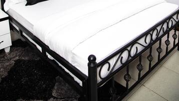 4 bedrooms, WiFi, wheelchair access