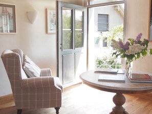 Interior - Historic timbered house with panoramic sea view, 200 m from the lake (Öhningen-Kattenhorn)