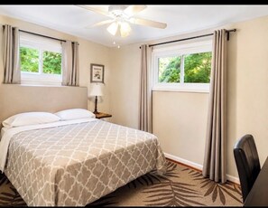 4 bedrooms, desk, iron/ironing board, free WiFi