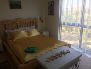 Honeymoon-Zimmer | Verdunkelungsvorhänge, Bügeleisen/Bügelbrett, kostenloses WLAN