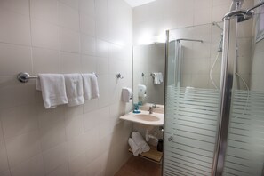 Ducha del cuarto de baño