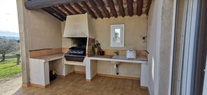 Terrace/patio - Villa with swimming pool - "At the foot of the Luberon" (Mérindol)
