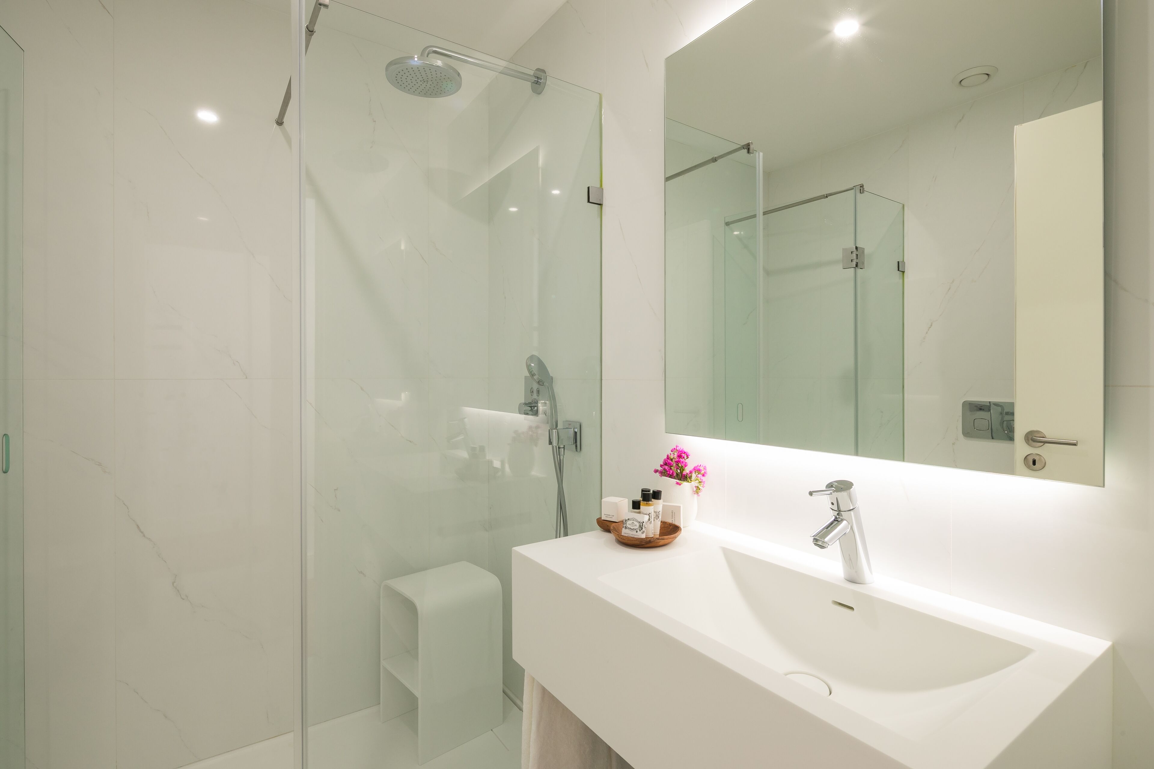 Double Room, City View | Bathroom