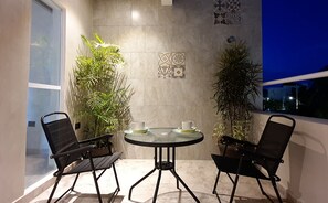 Estudi Deluxe, 1 llit de matrimoni gran, vistes a la ciutat | Balcó