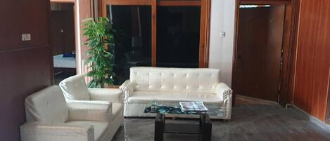 Sala de estar en el lobby