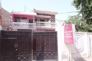 Fachada del alojamiento