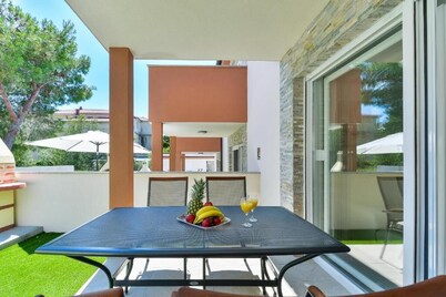 Cascade villas with private garden and jacuzzi