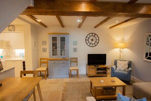 Smart TV - Buckthorn Cottage Chipping Campden (Chipping Campden)