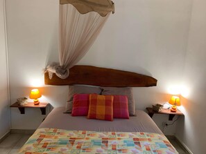 2 Schlafzimmer, Zimmersafe, Schreibtisch, schallisolierte Zimmer