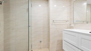 Een douche, een haardroger