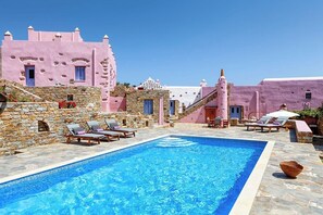 Piscine extérieure