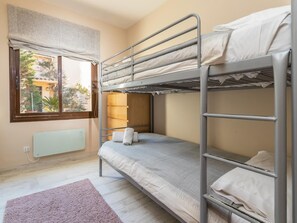 3 Schlafzimmer, Bügeleisen/Bügelbrett, Internetzugang, Bettwäsche