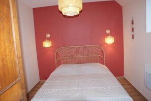 2 habitaciones, tabla de planchar con plancha y wifi gratis 