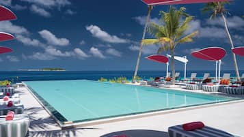 Outdoor pool, sun loungers