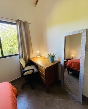 2 bedrooms, desk, free WiFi, bed sheets