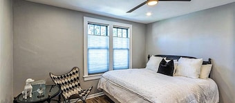 Charming, modern, 2nd floor home-away-from-home