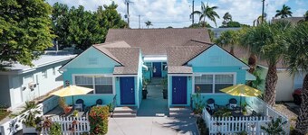 Steps to Beach & Downtown! Private Patio & Parking