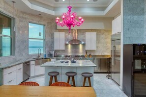Fridge, microwave, oven, stovetop - Oceanfront Luxe Retreat w/ Rooftop (Key Largo)