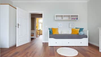 Apartamento superior | 2 quartos, ferros/tábuas de passar roupa, Wi-Fi de cortesia