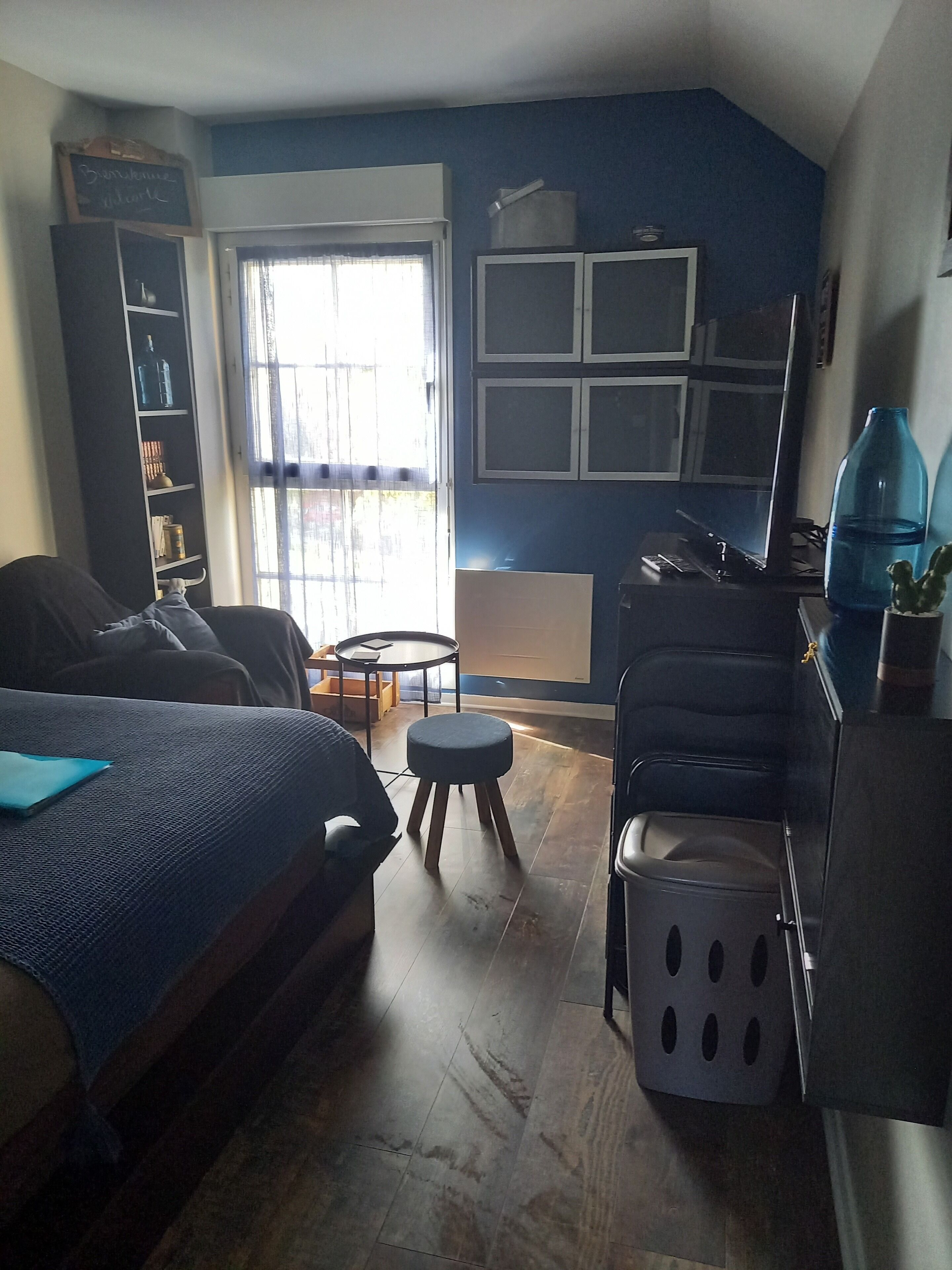 1 bedroom, internet, bed sheets