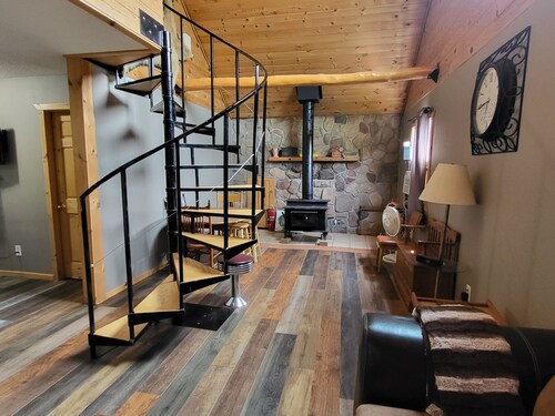 Northwoods Cabin near Upper Red Lake