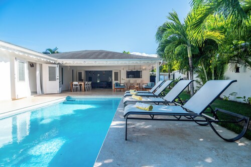 Comfortable Villa - 4 CH A/C - 4.5 SDB