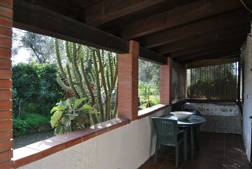 Cottage set in an oasis of peace and nature, 5 persons, 2 bedrooms 2 bathrooms