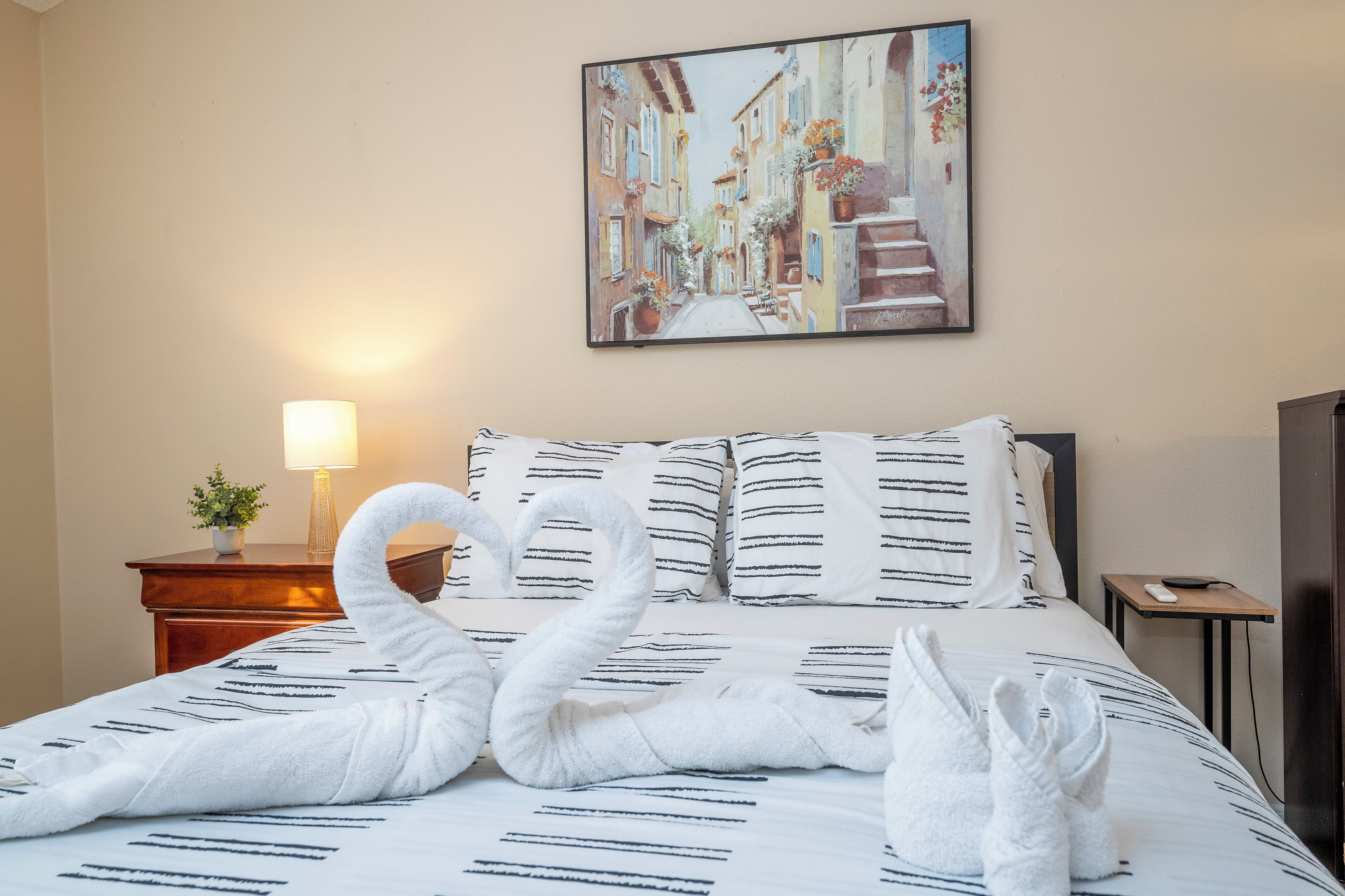 3 bedrooms, desk, iron/ironing board, travel cot