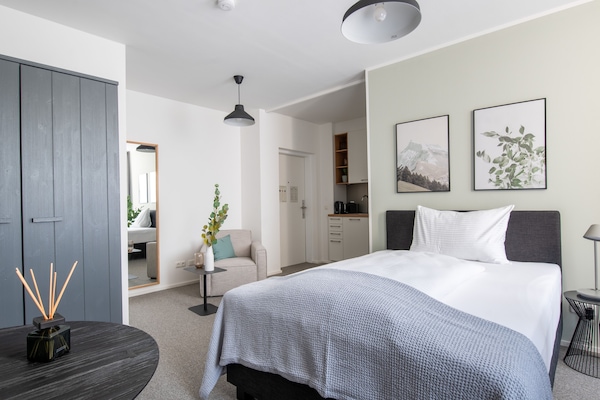 Single Suite M | 1 bedroom, free WiFi, bed sheets