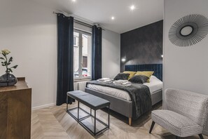 1 slaapkamer, een kluis op de kamer, een strijkplank/strijkijzer