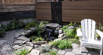 Open floorplan with country accents and a modern