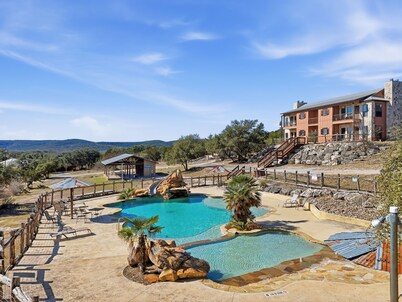 Frio River Retreat at Cielo Ridge, Concan Tx near Garner State Park