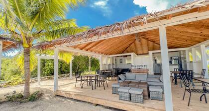 Garden View Cottage, North Eleuthera, Driftwood Seaweed Cottage #1