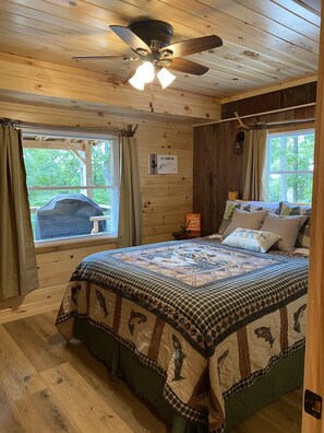 2 bedrooms, desk, free WiFi, bed sheets