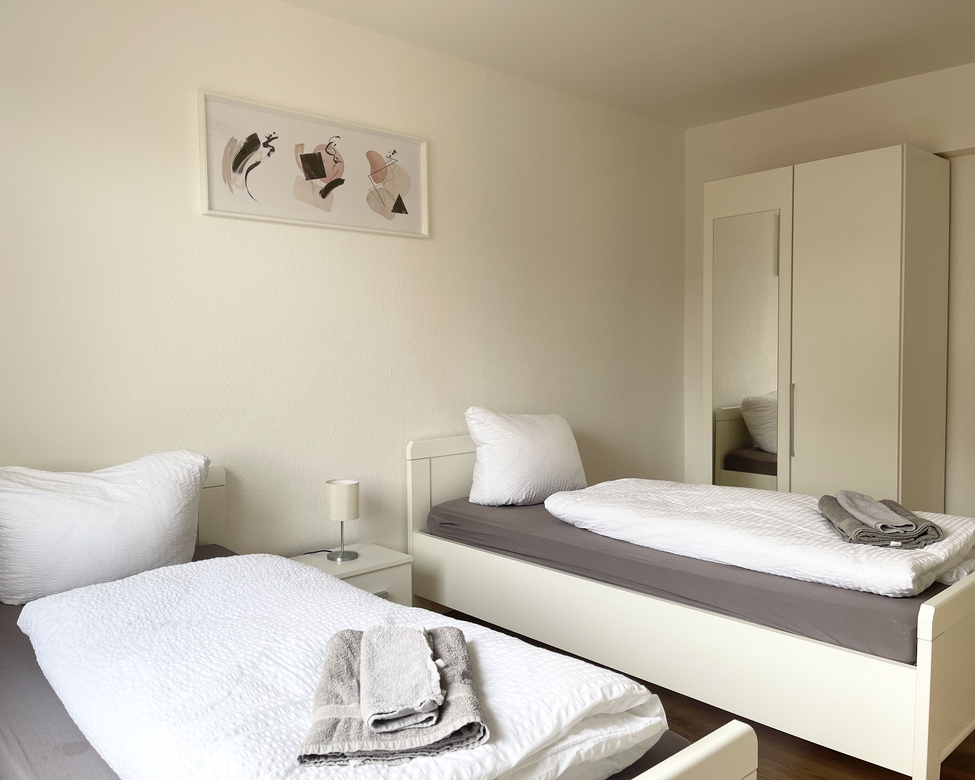 Family Apartment | Individually decorated, free WiFi, bed sheets